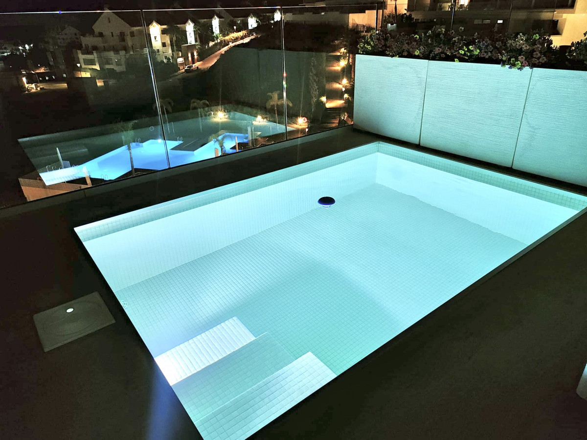 Se vende Ático de 2 dormitorios en Costa Del Sol, Málaga, España