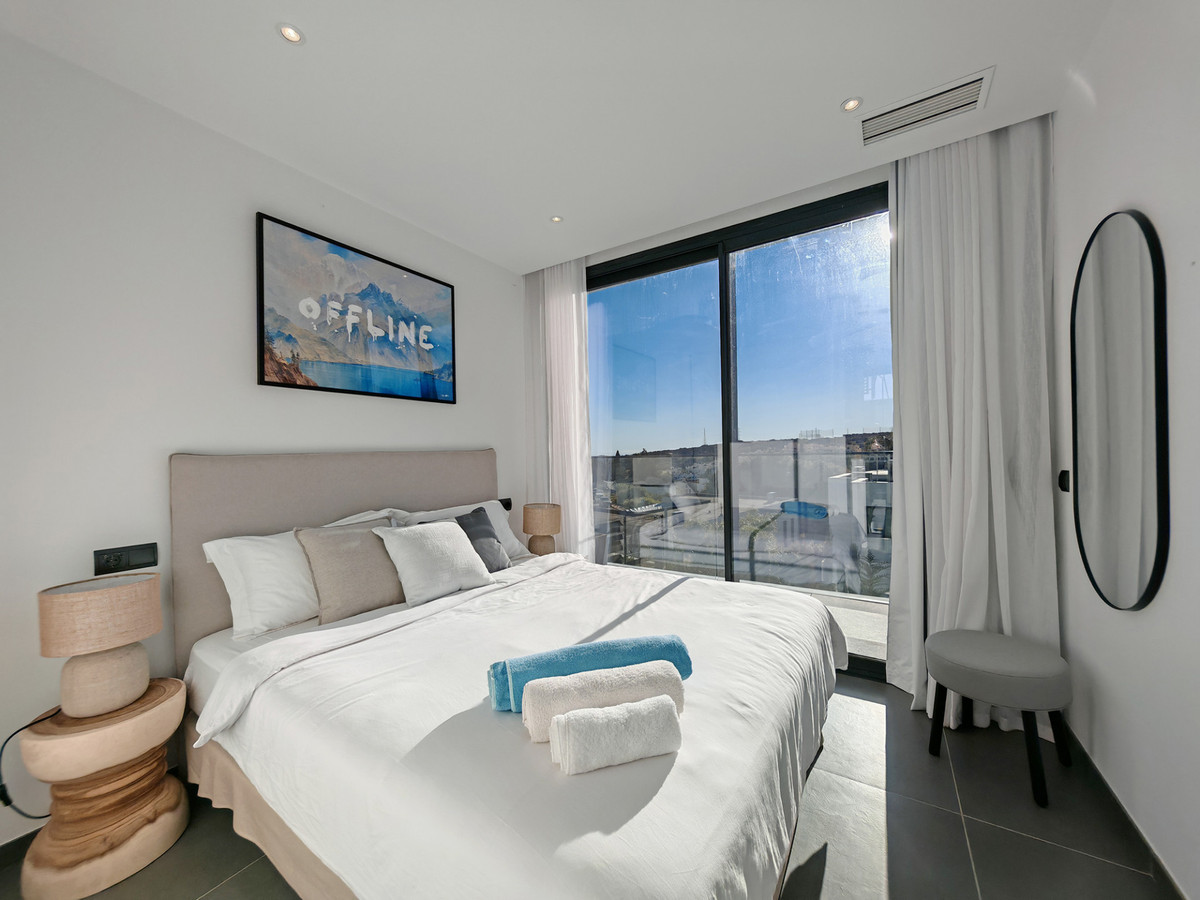 Se vende Villa - Chalet de 4 dormitorios en Costa Del Sol, Málaga, España