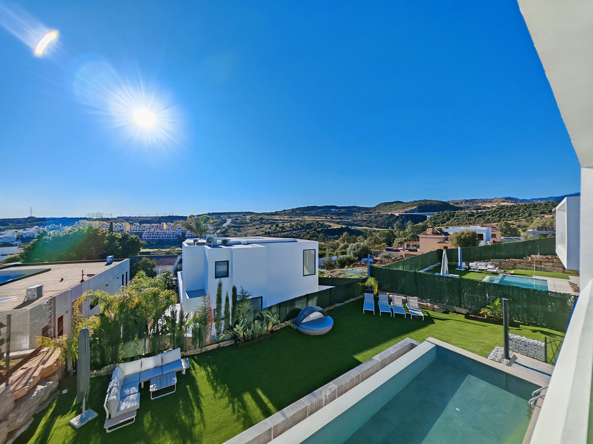 Se vende Villa - Chalet de 4 dormitorios en Costa Del Sol, Málaga, España