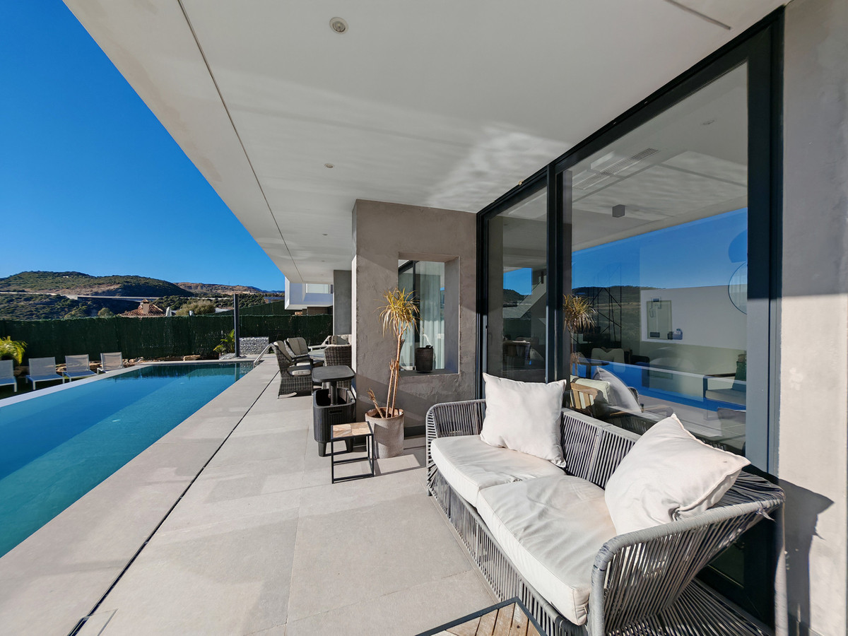 Se vende Villa - Chalet de 4 dormitorios en Costa Del Sol, Málaga, España