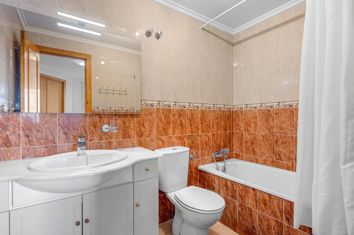 3 Bed Apartment for sale in Torrevieja Costa Blanca, Alicante, Spain