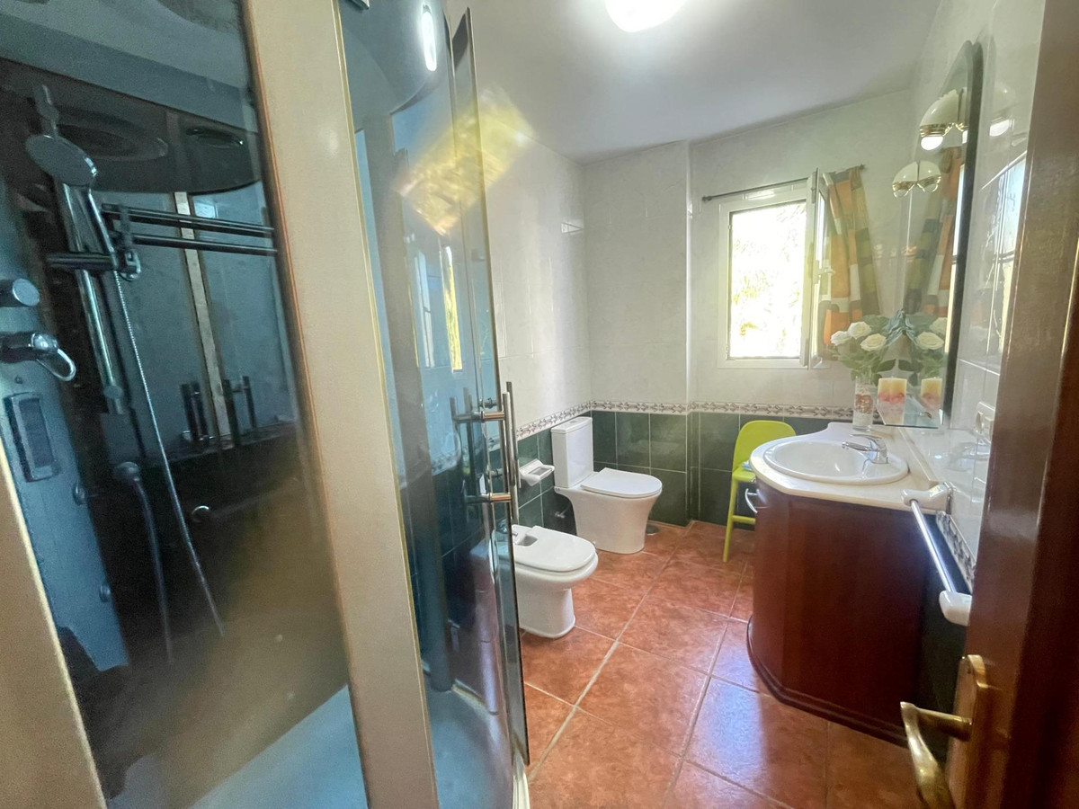 7 Bed Townhouse for sale in Benalmadena Costa Del Sol, Málaga, Spain