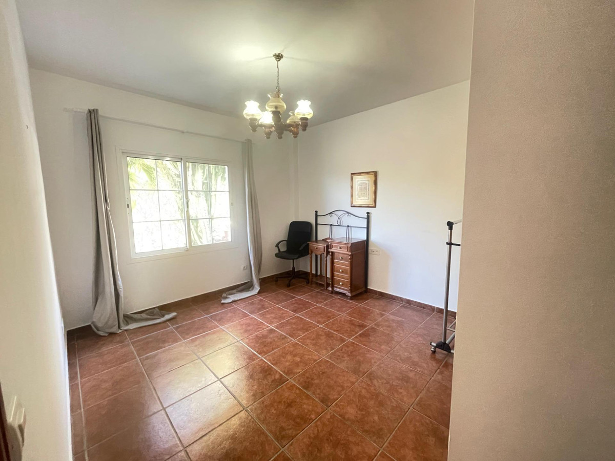 7 Bed Townhouse for sale in Benalmadena Costa Del Sol, Málaga, Spain