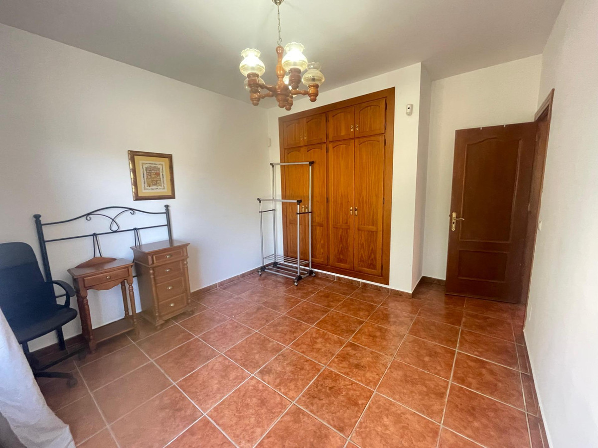 7 Bed Townhouse for sale in Benalmadena Costa Del Sol, Málaga, Spain