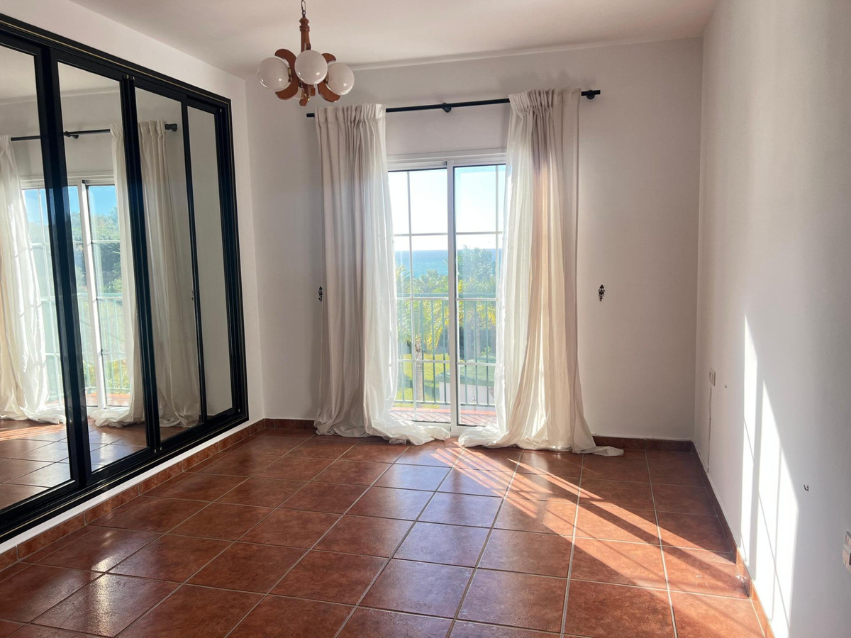 7 Bed Townhouse for sale in Benalmadena Costa Del Sol, Málaga, Spain