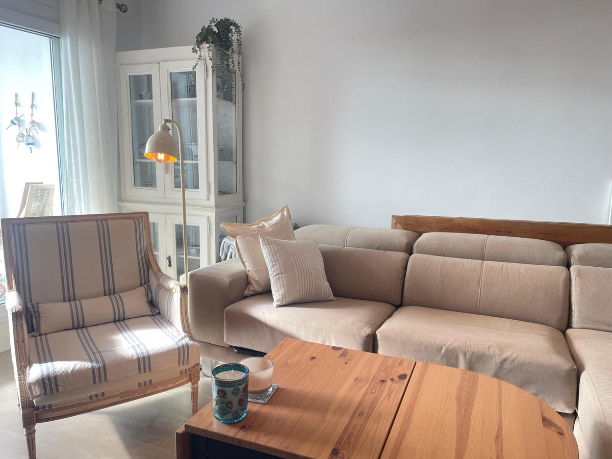Se vende Apartamento Planta Media de 3 dormitorios en Costa Del Sol, Málaga, España