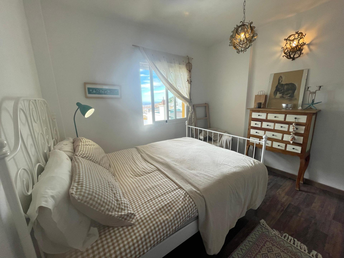 Se vende Apartamento Planta Media de 3 dormitorios en Costa Del Sol, Málaga, España