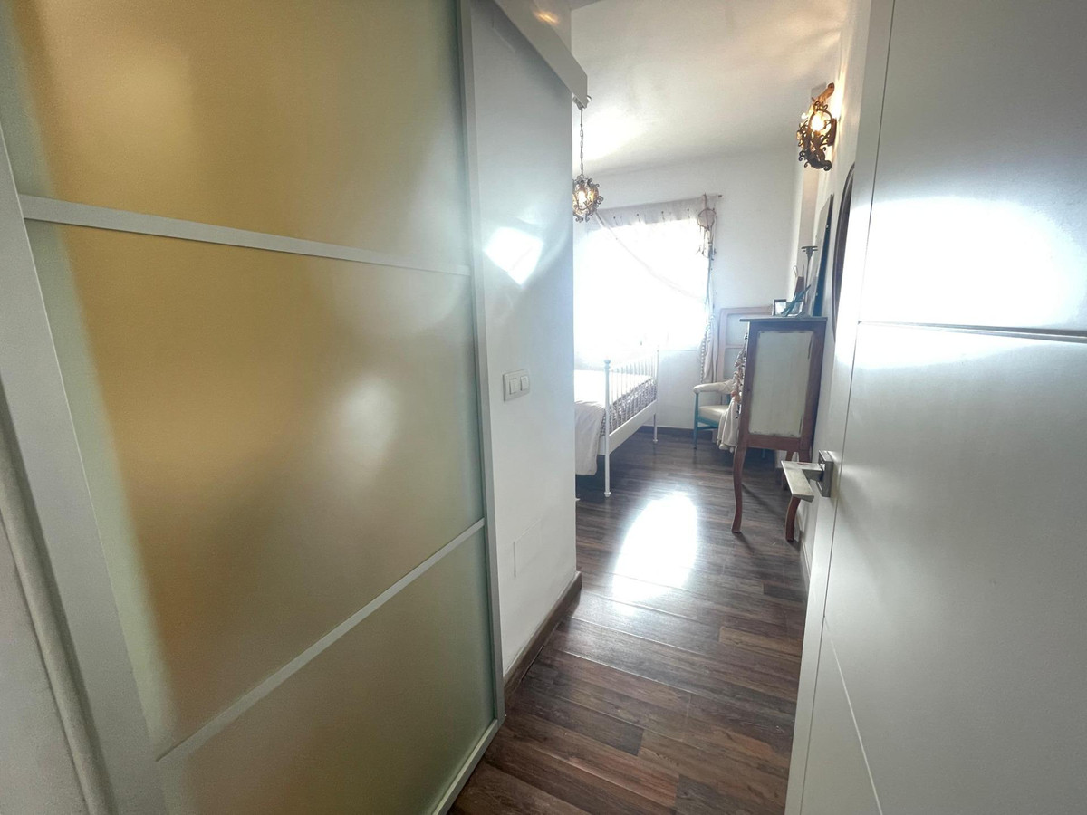 Se vende Apartamento Planta Media de 3 dormitorios en Costa Del Sol, Málaga, España
