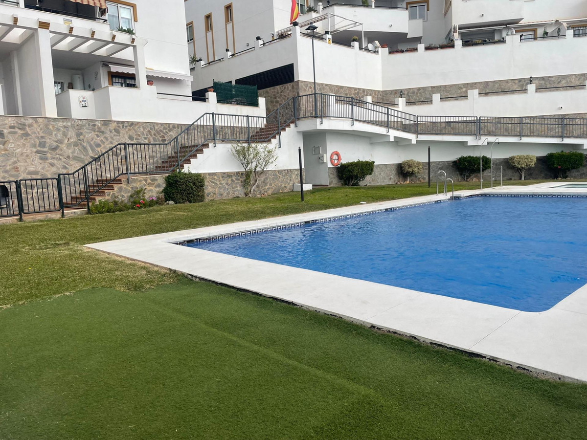 Se vende Apartamento Planta Media de 3 dormitorios en Costa Del Sol, Málaga, España