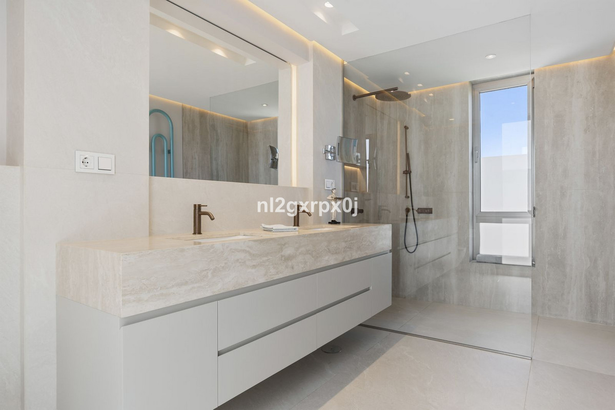 3 Bed Townhouse for sale in Marbella Costa Del Sol, Málaga, Spain