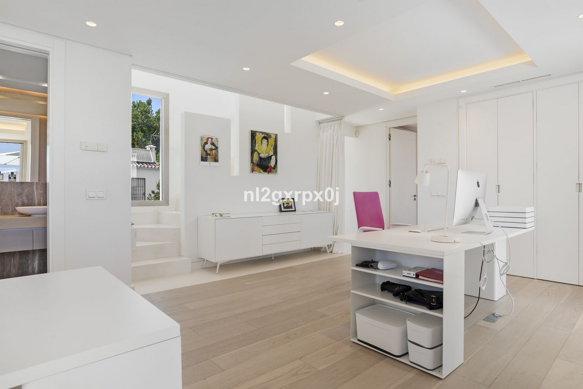 3 Bed Townhouse for sale in Marbella Costa Del Sol, Málaga, Spain