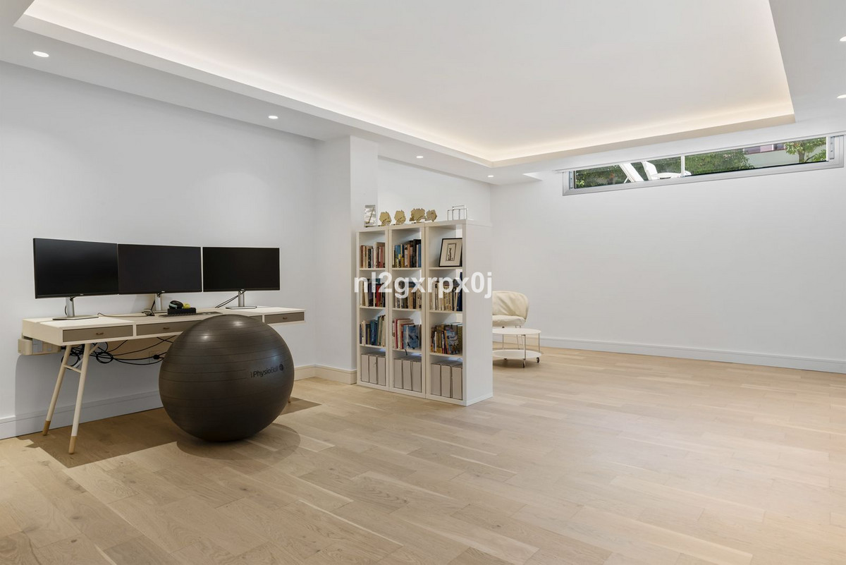 3 Bed Townhouse for sale in Marbella Costa Del Sol, Málaga, Spain