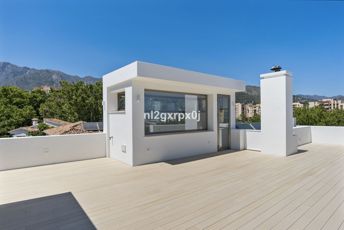 3 Bed Townhouse for sale in Marbella Costa Del Sol, Málaga, Spain