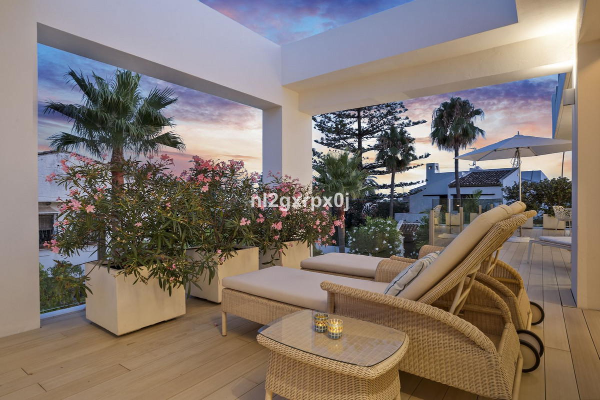 3 Bed Townhouse for sale in Marbella Costa Del Sol, Málaga, Spain