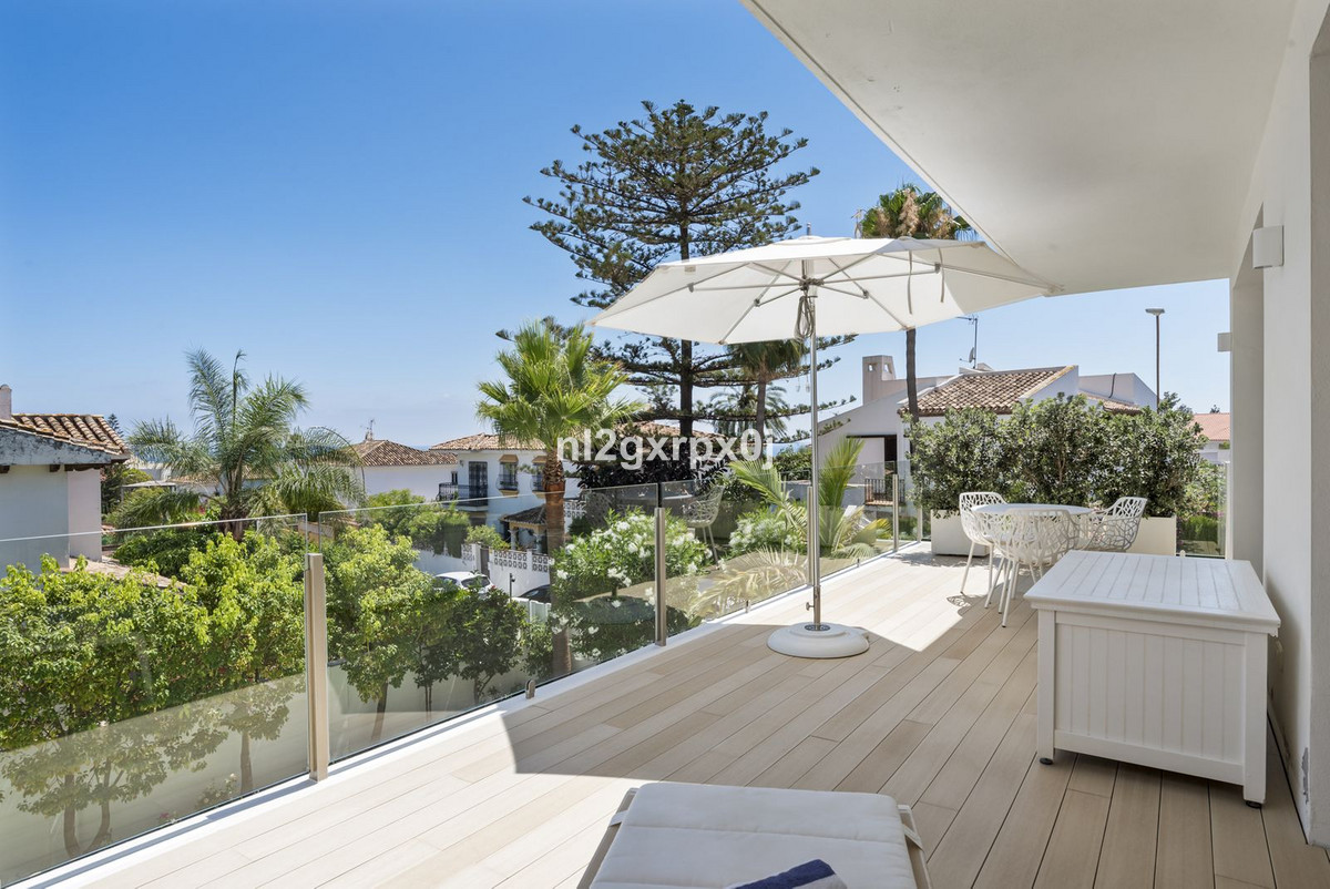 3 Bed Townhouse for sale in Marbella Costa Del Sol, Málaga, Spain