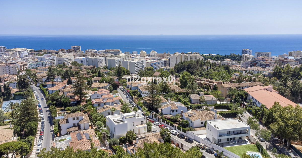 3 Bed Townhouse for sale in Marbella Costa Del Sol, Málaga, Spain