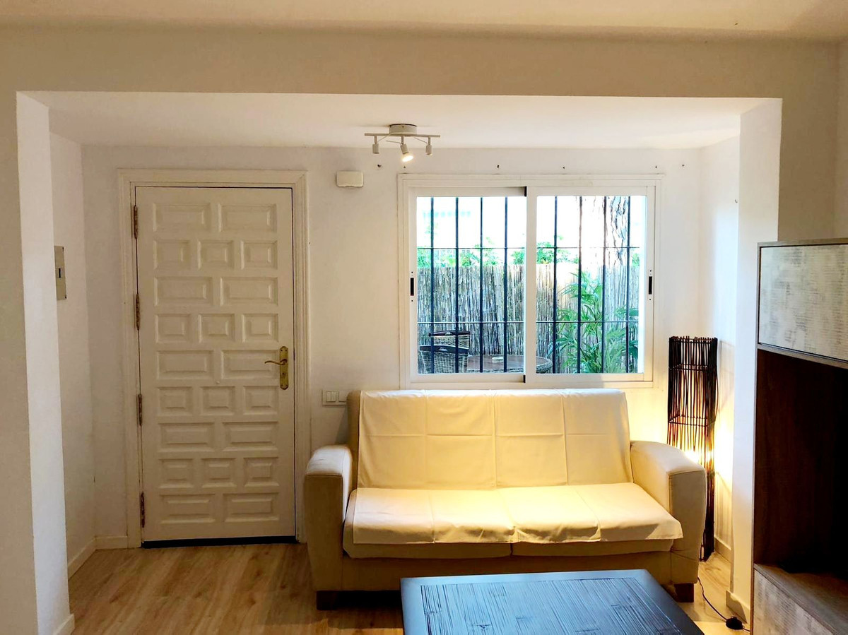2 Bed Apartment for sale in New Golden Mile Costa Del Sol, Málaga, Spain