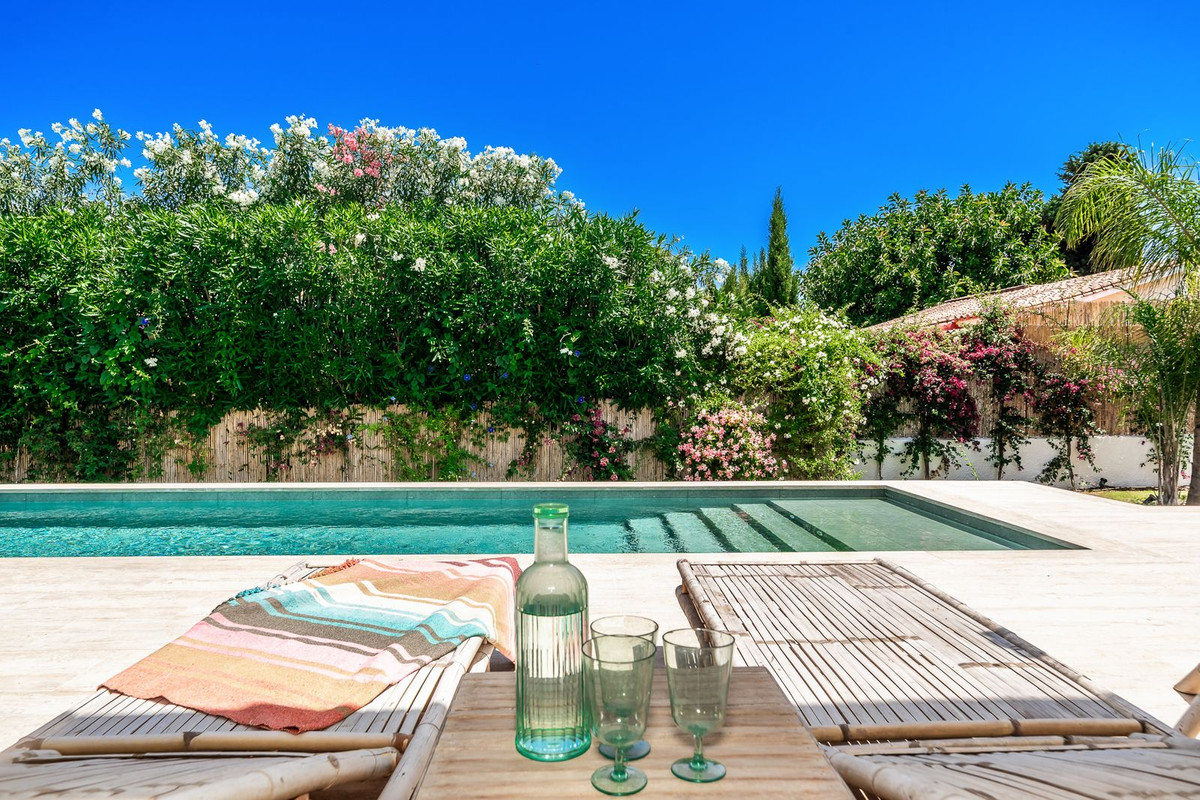 Se vende Villa - Chalet de 5 dormitorios en Costa Del Sol, Málaga, España