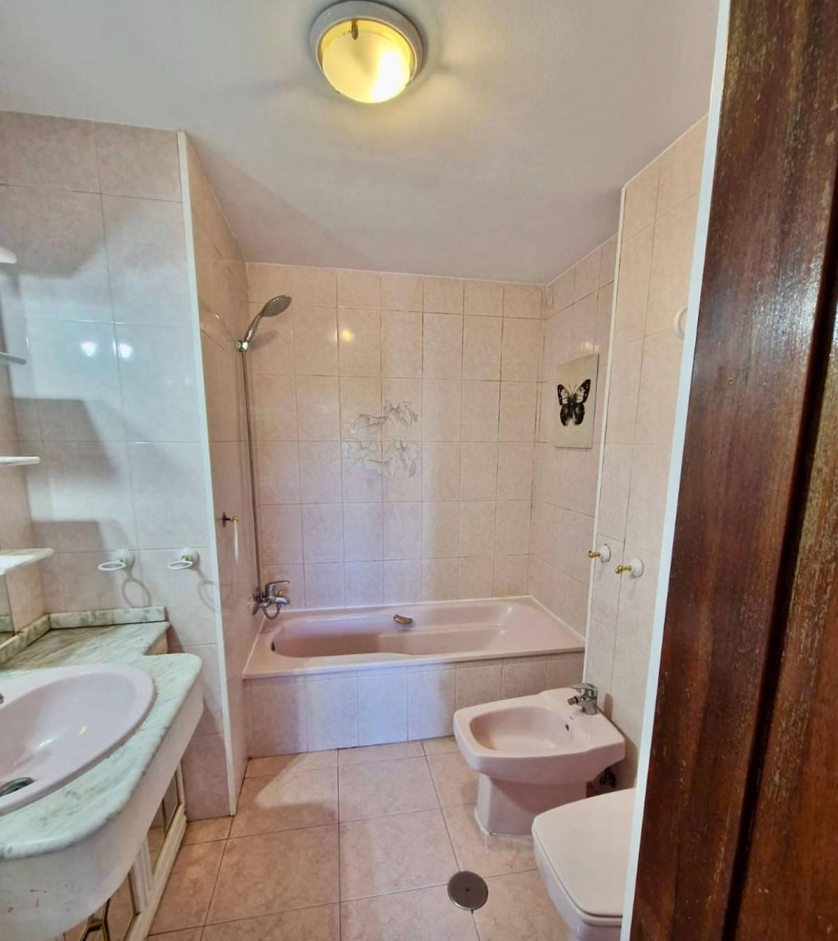 3 Bed Apartment for sale in San Pedro De Alcántara Costa Del Sol, Málaga, Spain