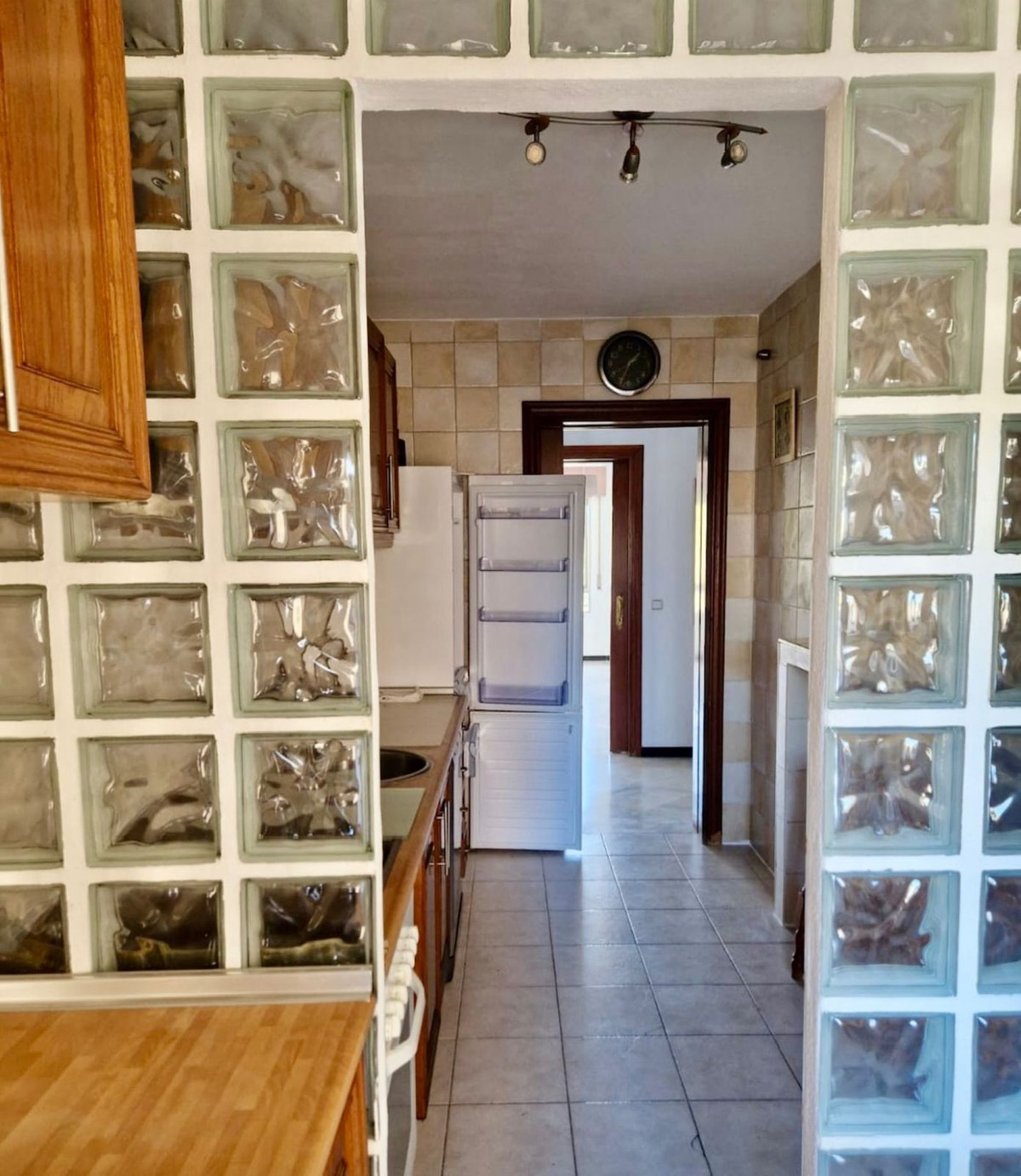 3 Bed Apartment for sale in San Pedro De Alcántara Costa Del Sol, Málaga, Spain