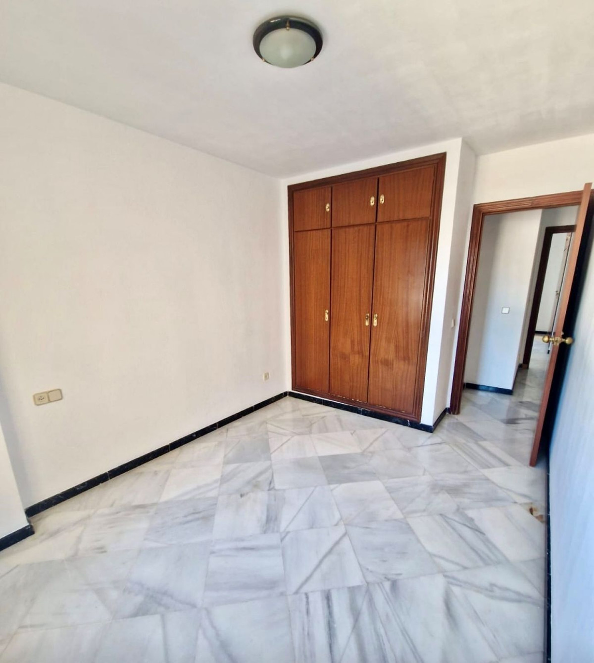 3 Bed Apartment for sale in San Pedro De Alcántara Costa Del Sol, Málaga, Spain