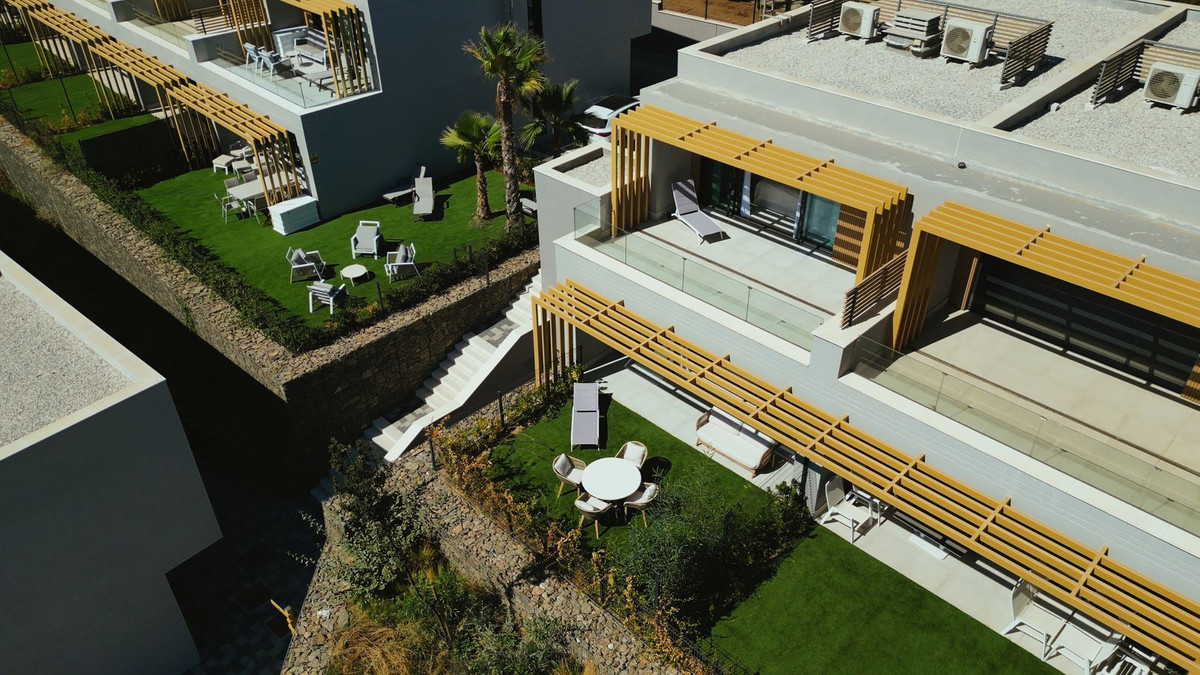 4 Bed Townhouse for sale in El Chaparral Costa Del Sol, Málaga, Spain