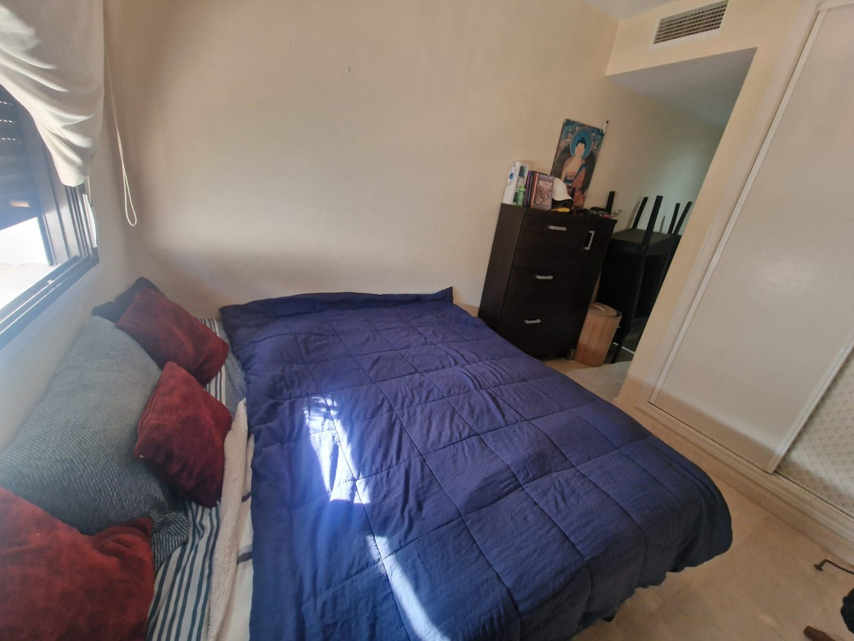 Se vende Apartamento Planta Media de 2 dormitorios en Costa Del Sol, Málaga, España