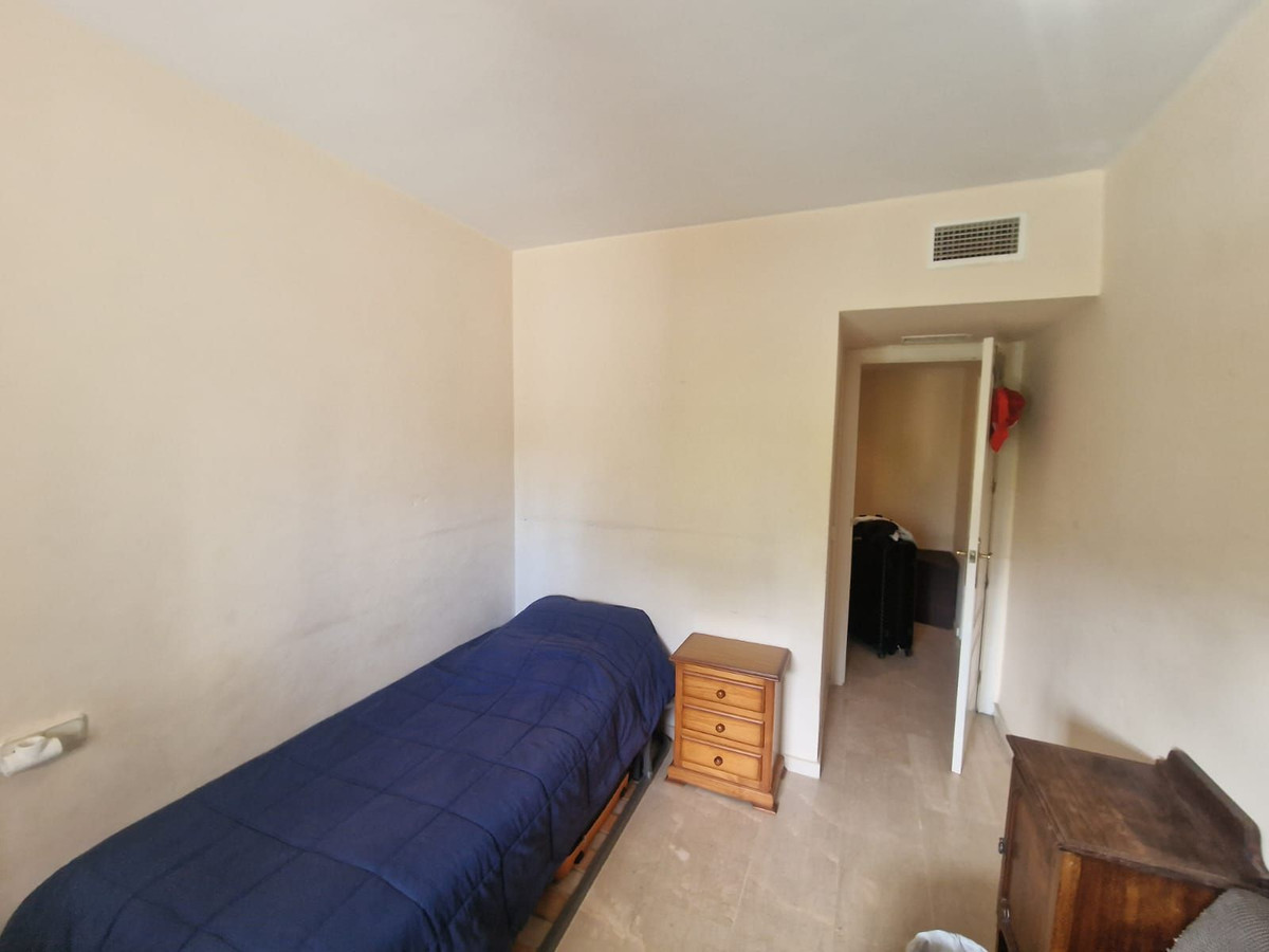 Se vende Apartamento Planta Media de 2 dormitorios en Costa Del Sol, Málaga, España