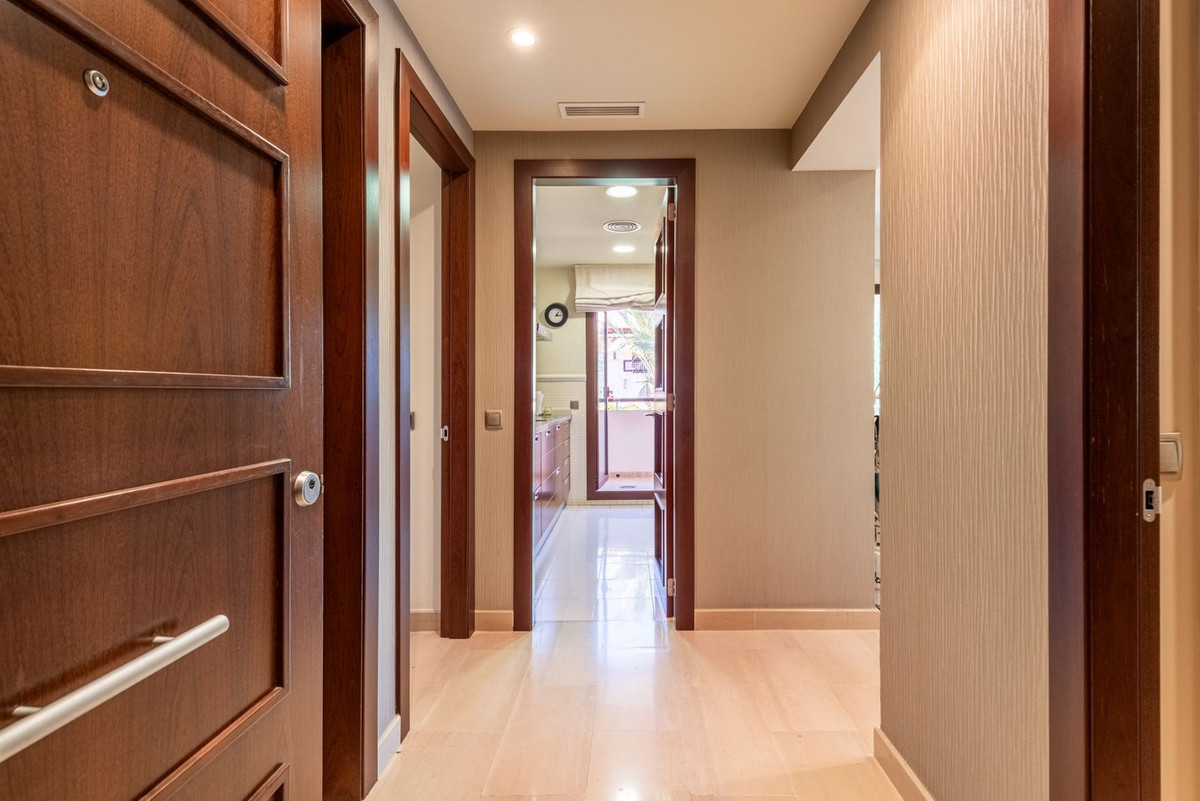 2 Bed Apartment for sale in Nueva Andalucía Costa Del Sol, Málaga, Spain