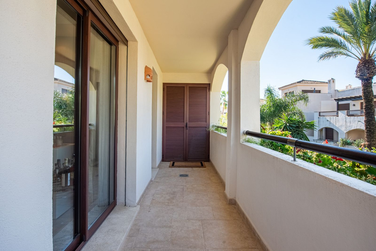 2 Bed Apartment for sale in Nueva Andalucía Costa Del Sol, Málaga, Spain