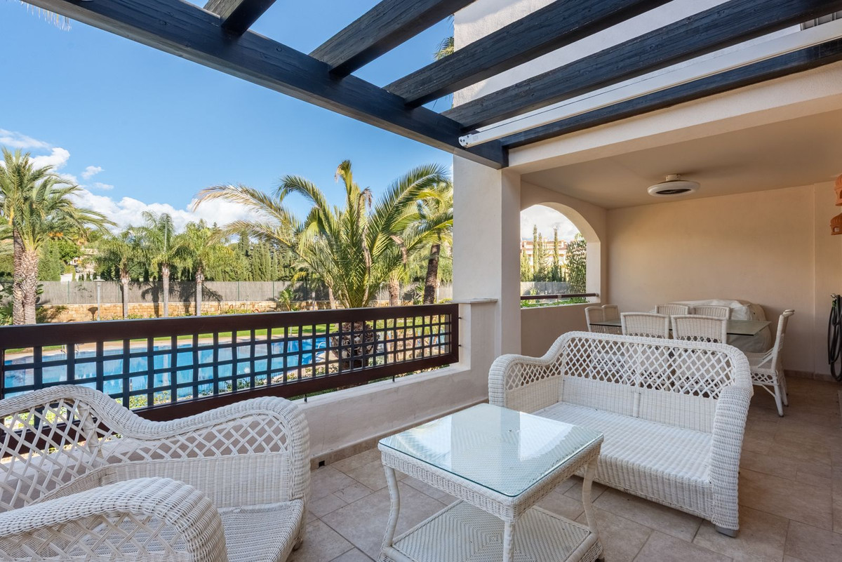 2 Bed Apartment for sale in Nueva Andalucía Costa Del Sol, Málaga, Spain