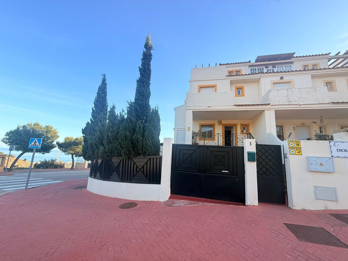 Se vende Pareada de 3 dormitorios en Costa Del Sol, Málaga, España