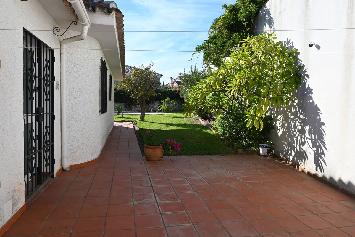 4 Bed Townhouse for sale in Mijas Costa Del Sol, Málaga, Spain
