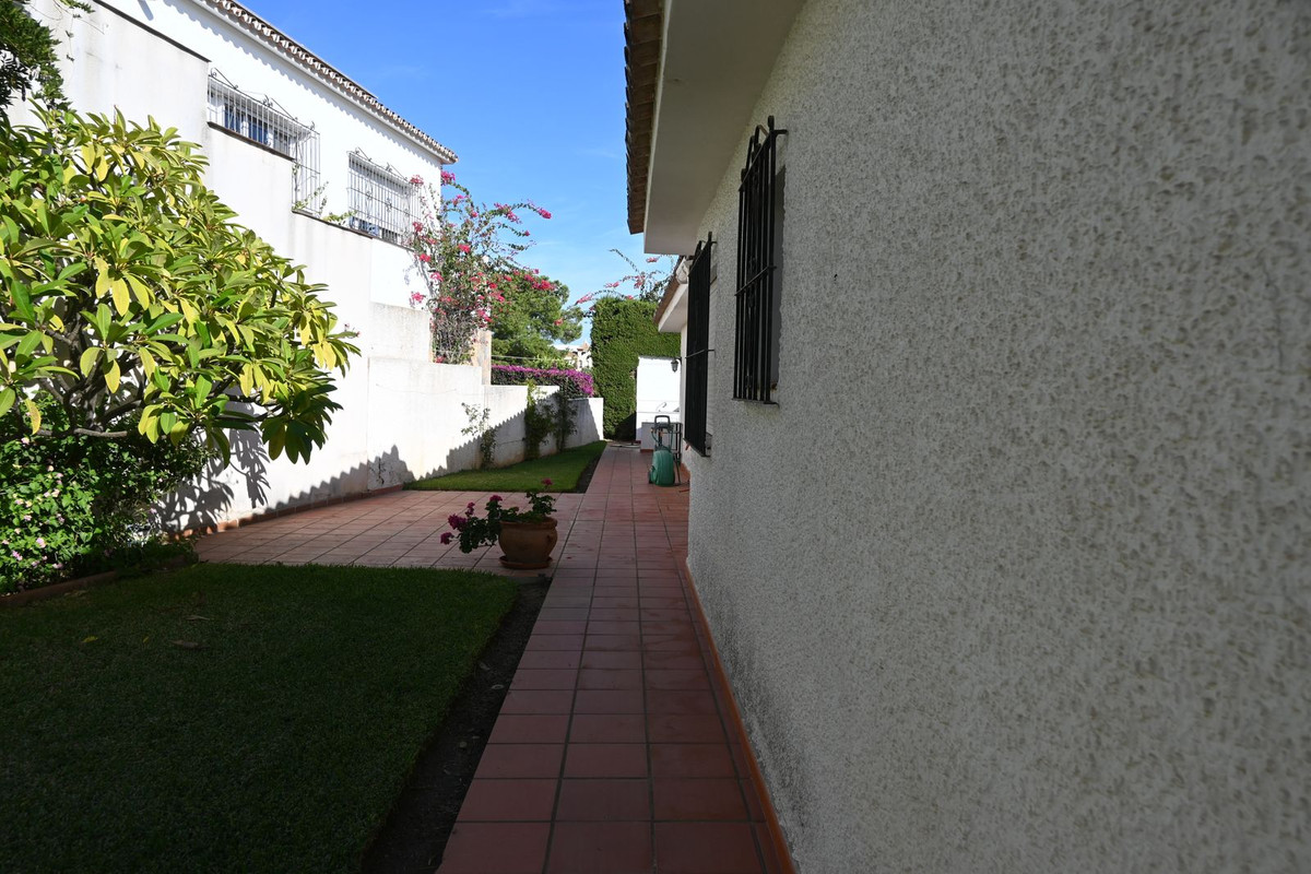 4 Bed Townhouse for sale in Mijas Costa Del Sol, Málaga, Spain