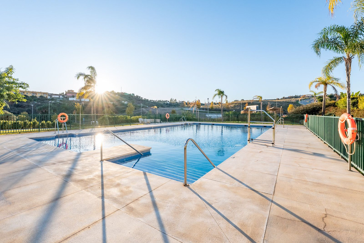 3 Bed Apartment for sale in La Cala De Mijas Costa Del Sol, Málaga, Spain