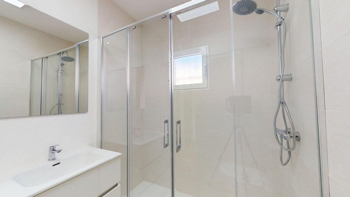 2 Bed Townhouse for sale in Villamartin Costa Blanca, Alicante, Spain