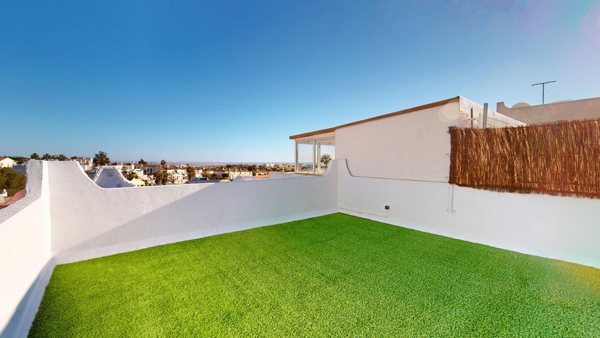 2 Bed Townhouse for sale in Villamartin Costa Blanca, Alicante, Spain