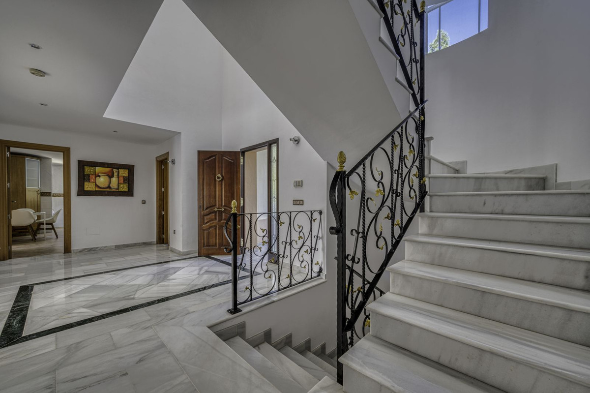 4 Bed Townhouse for sale in El Rosario Costa Del Sol, Málaga, Spain