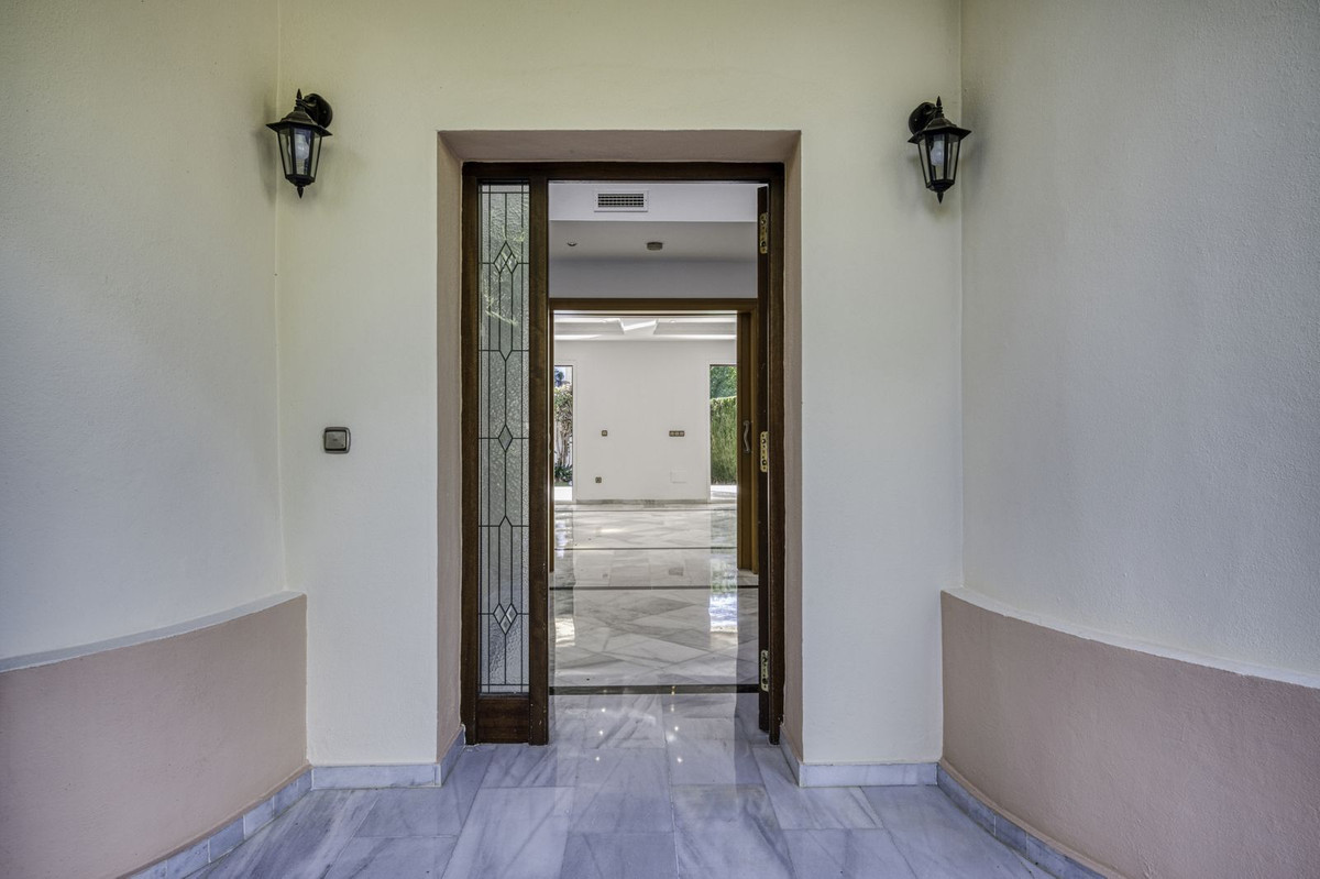 4 Bed Townhouse for sale in El Rosario Costa Del Sol, Málaga, Spain