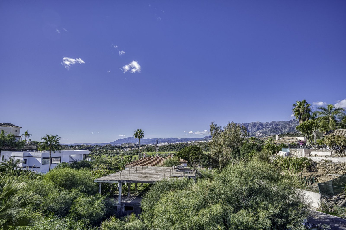 4 Bed Townhouse for sale in El Rosario Costa Del Sol, Málaga, Spain
