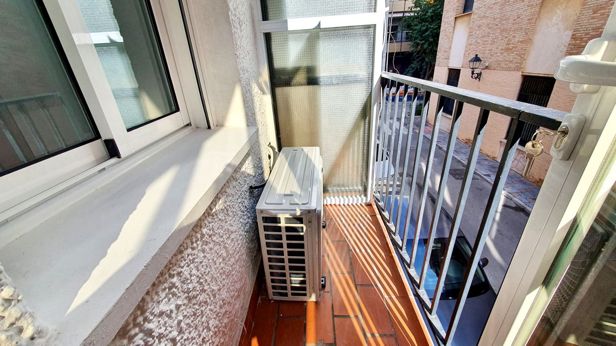 3 Bed Apartment for sale in Fuengirola Costa Del Sol, Málaga, Spain