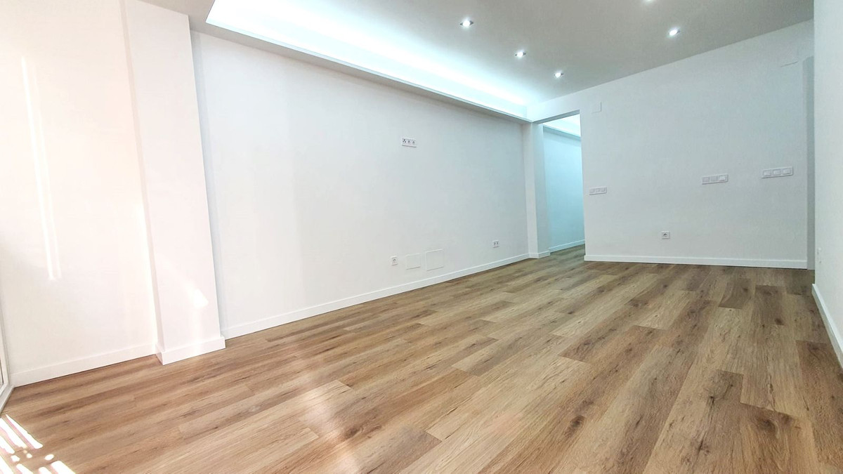 3 Bed Apartment for sale in Fuengirola Costa Del Sol, Málaga, Spain
