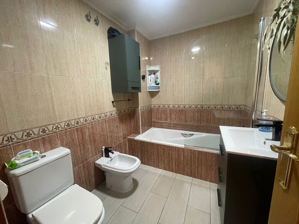 Se vende Apartamento Planta Media de 4 dormitorios en Costa Blanca, Alicante, España