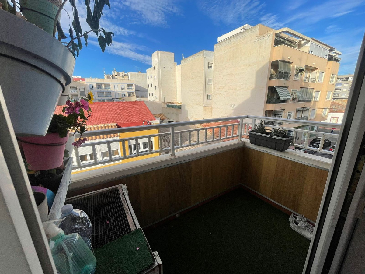 Se vende Apartamento Planta Media de 4 dormitorios en Costa Blanca, Alicante, España