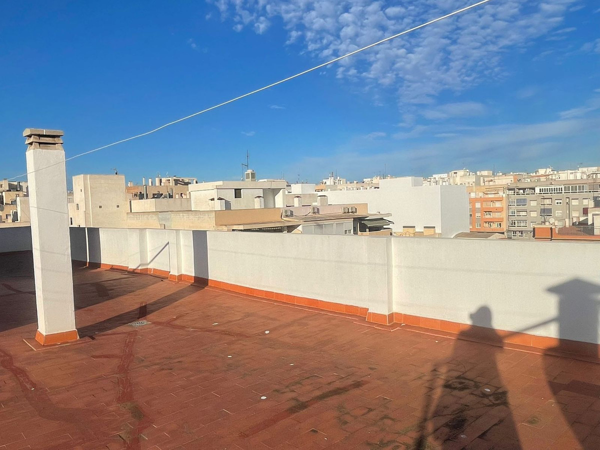 Se vende Apartamento Planta Media de 4 dormitorios en Costa Blanca, Alicante, España
