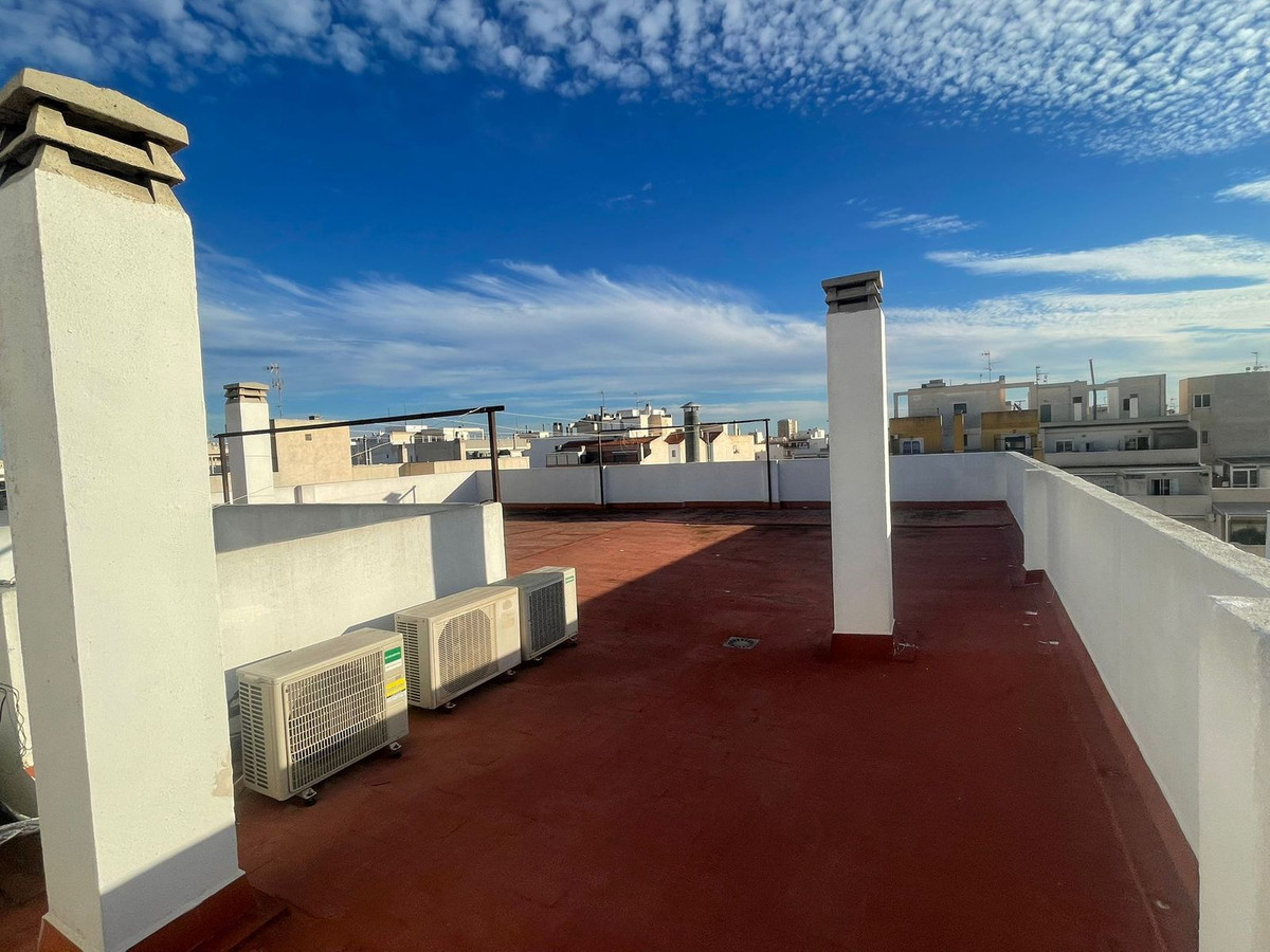 Se vende Apartamento Planta Media de 4 dormitorios en Costa Blanca, Alicante, España