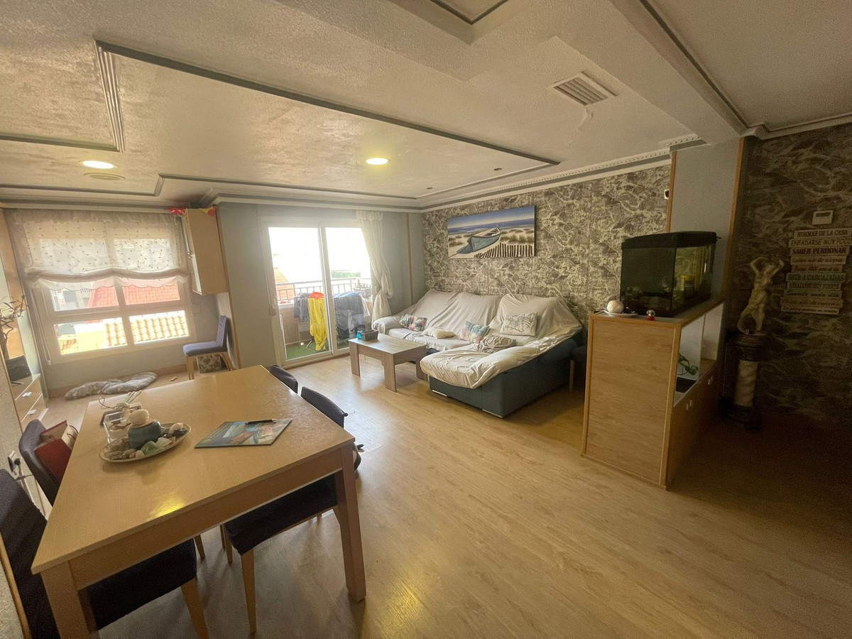 Se vende Apartamento Planta Media de 4 dormitorios en Costa Blanca, Alicante, España