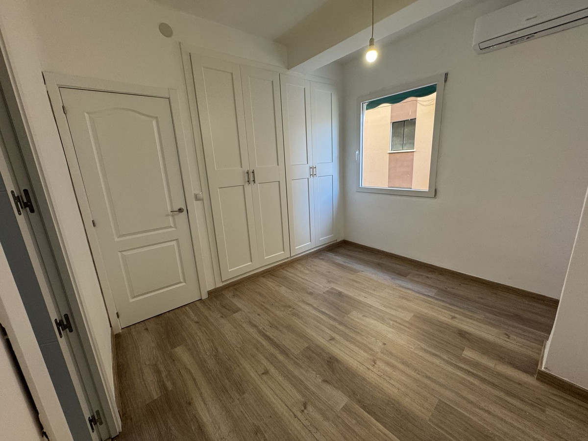Se vende Apartamento Planta Media de 3 dormitorios en Costa Del Sol, Málaga, España