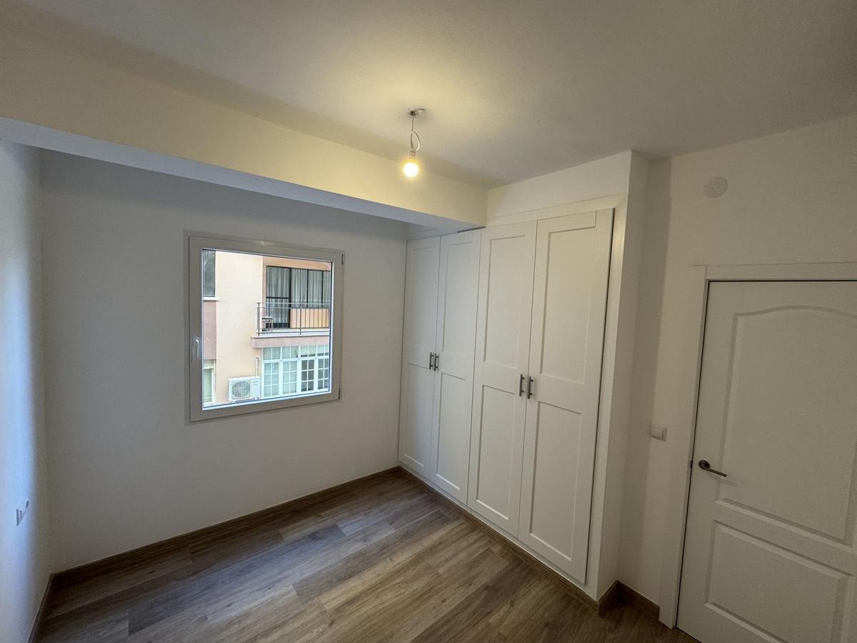 Se vende Apartamento Planta Media de 3 dormitorios en Costa Del Sol, Málaga, España