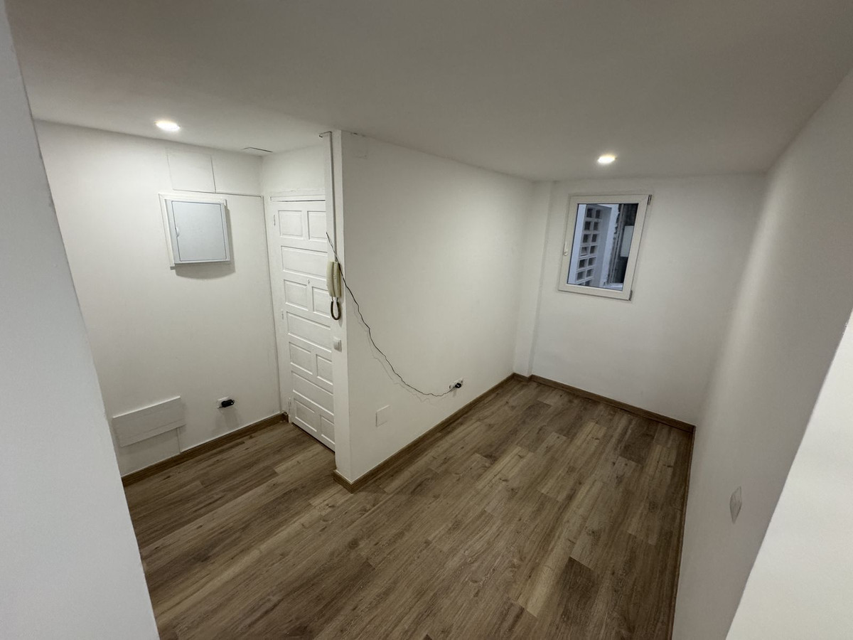 Se vende Apartamento Planta Media de 3 dormitorios en Costa Del Sol, Málaga, España